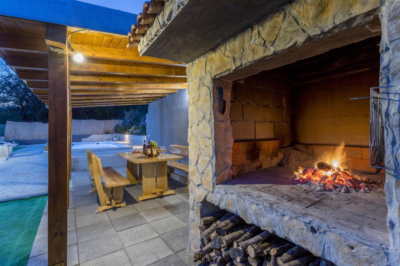 Holiday Home Dijamant Kucice Exterior photo