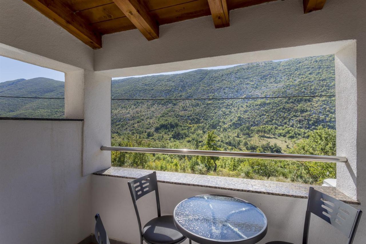 Holiday Home Dijamant Kucice Exterior photo